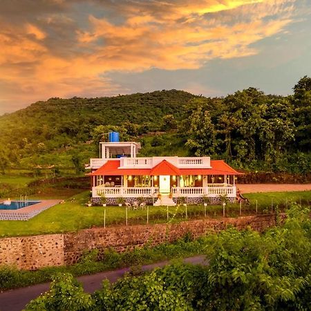 Spicy Mango Ocean Paradise - Luxurious Sea View Villa In Alibaug Christpada Exterior foto